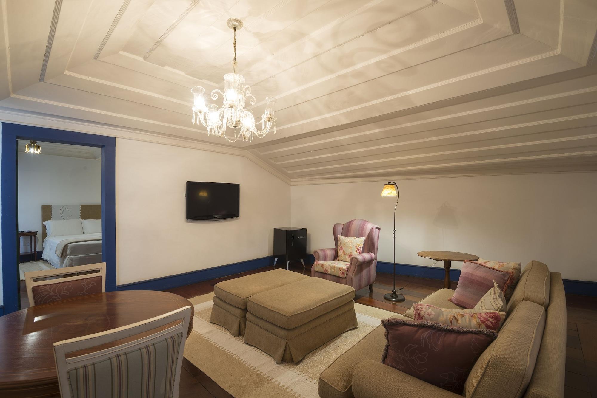 Hotel Solar Do Rosario Ouro Preto  Exterior photo A suite at the hotel